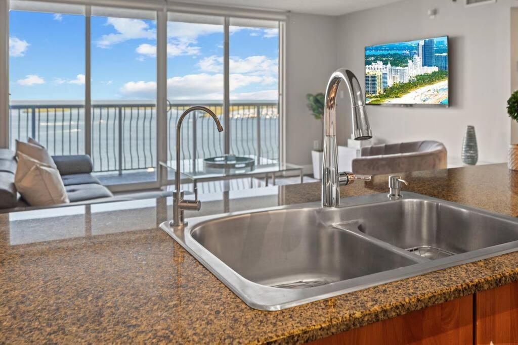 Ocean View 35Th Floor, In The Heart Of Miami Exterior foto